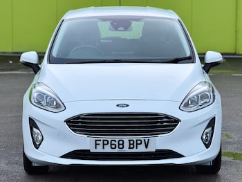 Used Ford Fiesta 2018 for sale - 76672208: Photo