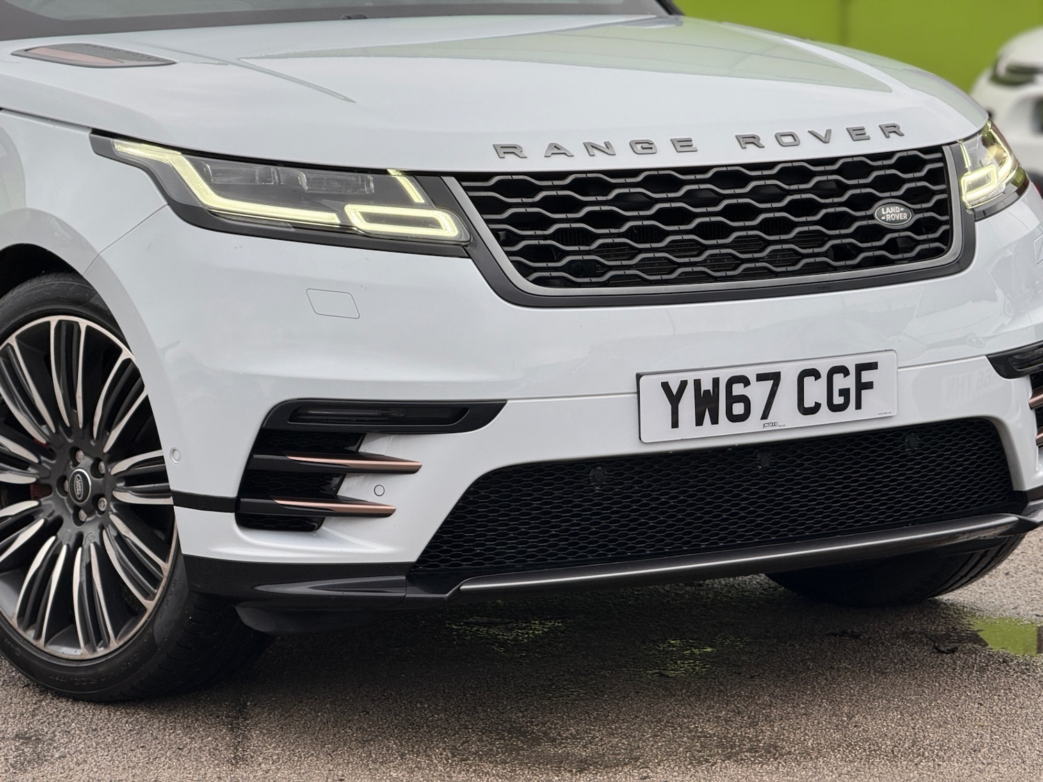 Used Land Rover Range Rover Velar 2017 for sale - 77504382: Photo 2