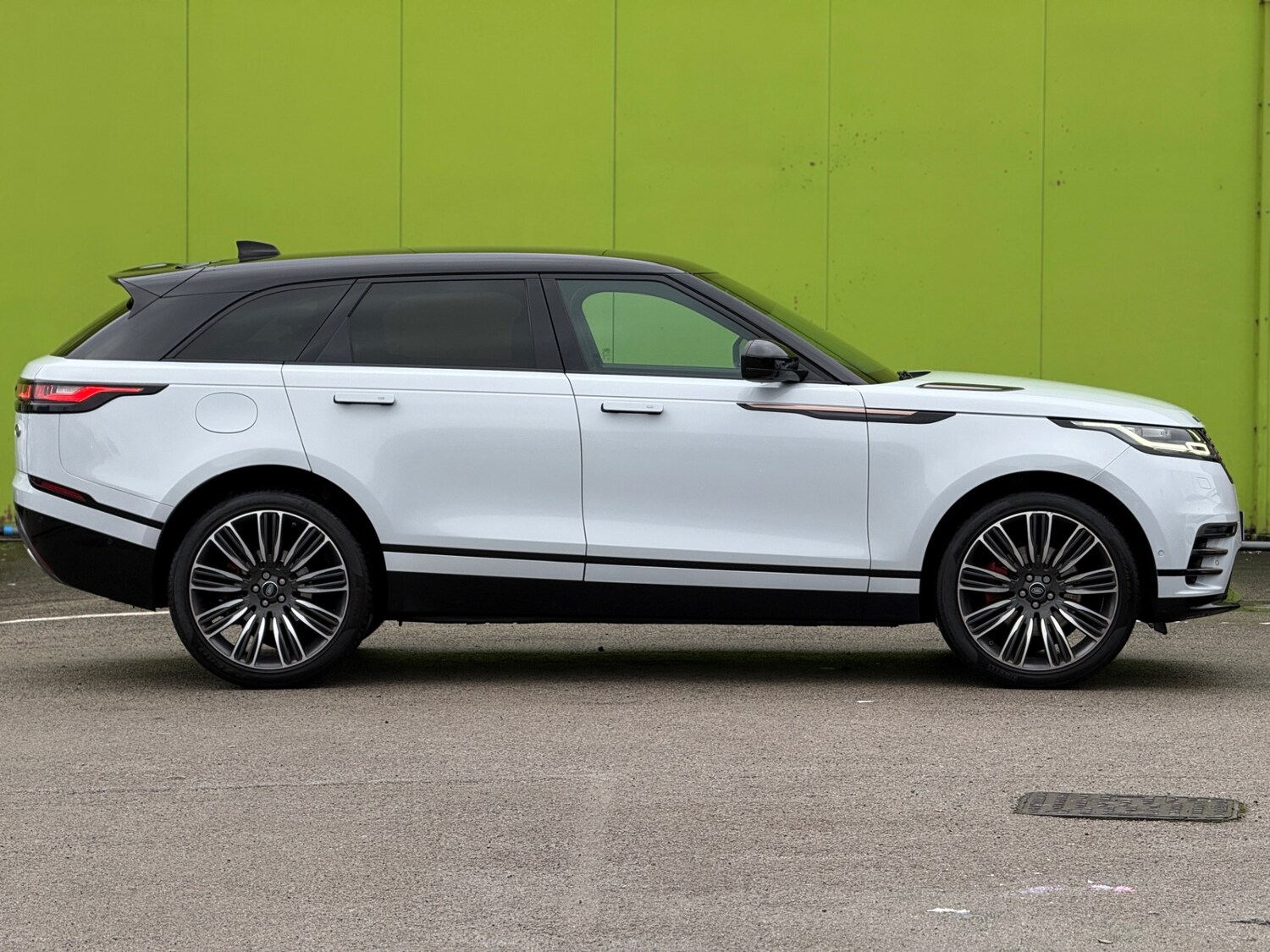 Used Land Rover Range Rover Velar 2017 for sale - 77504382: Photo 6