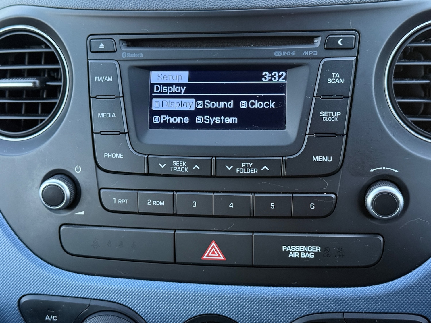 Used Hyundai i10 2017 for sale - 77248318: Photo 27