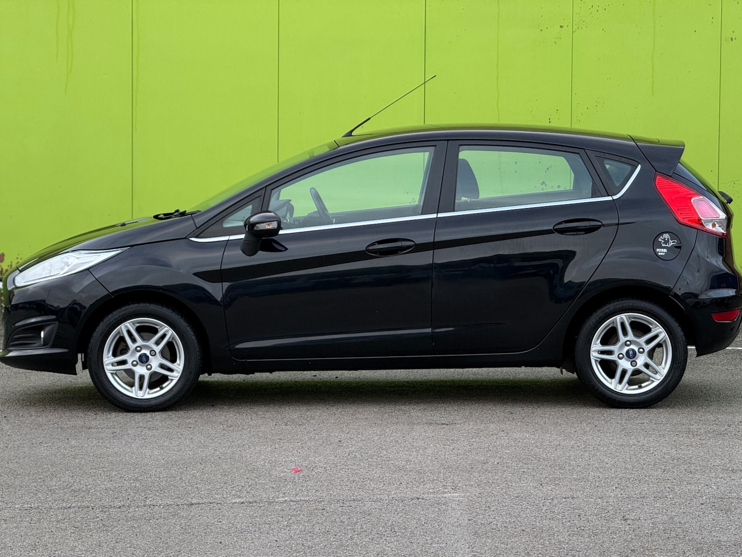 Used Ford Fiesta 2013 for sale - 77297995: Photo 6