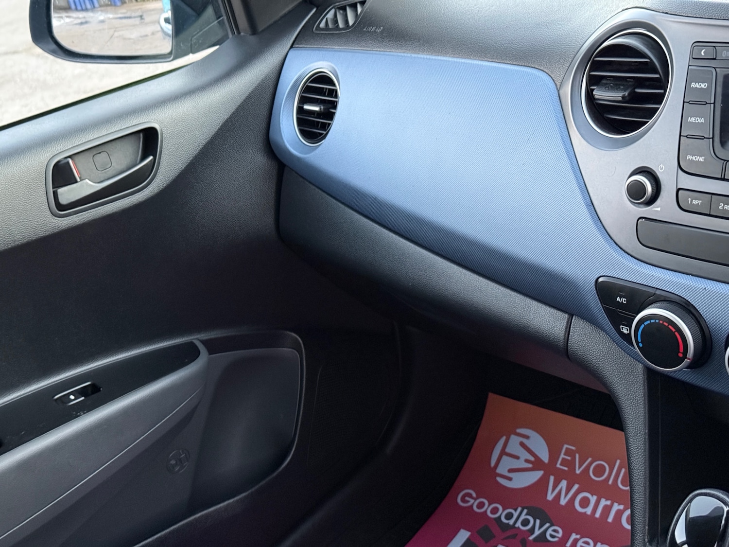 Used Hyundai i10 2017 for sale - 77157244: Photo 19