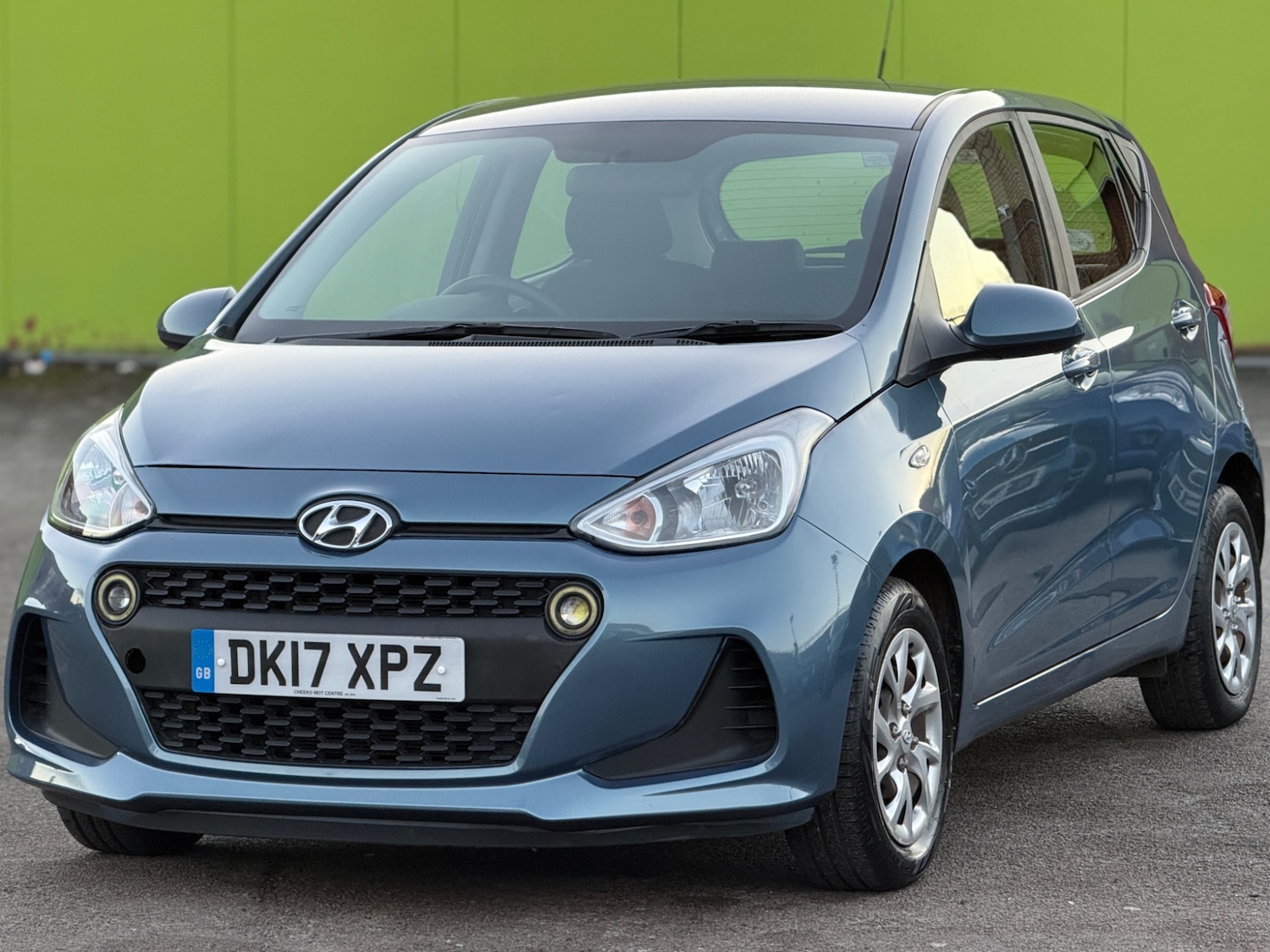 Used Hyundai i10 2017 for sale - 77157244: Photo 2