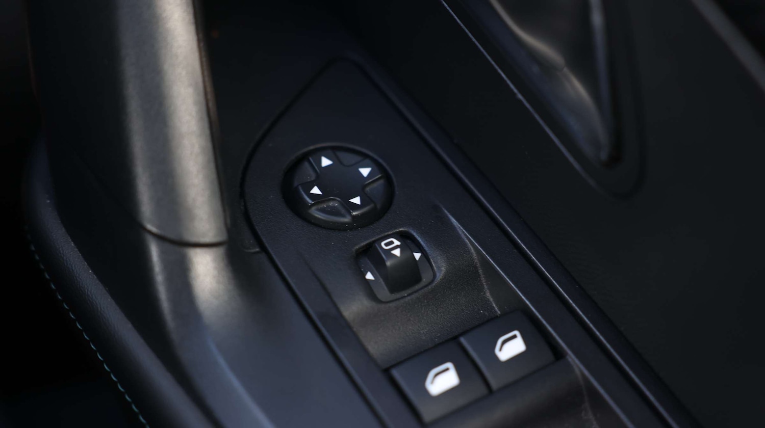 Used Peugeot 2008 2023 for sale - 77648185: Photo 2