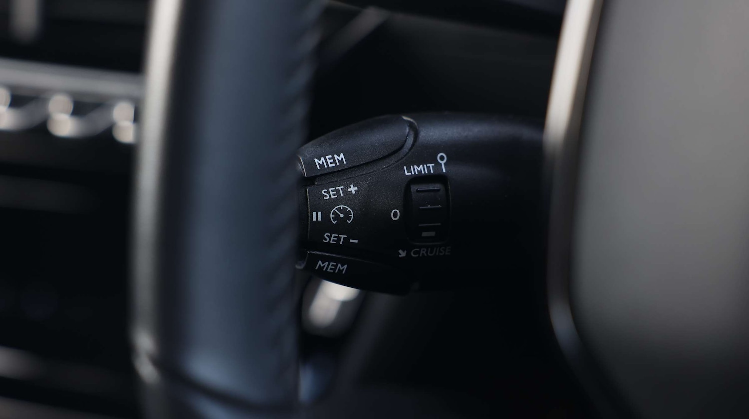 Used Peugeot 2008 2023 for sale - 77648185: Photo 35