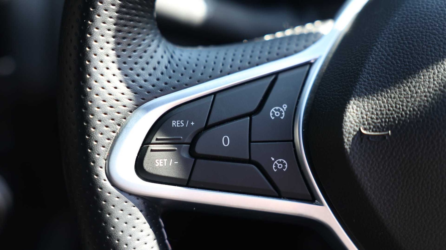 Used Renault Captur 2022 for sale - 76818155: Photo 38