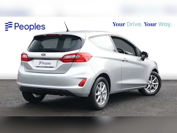 Used Ford Fiesta 2018 for sale - 77082647: Photo