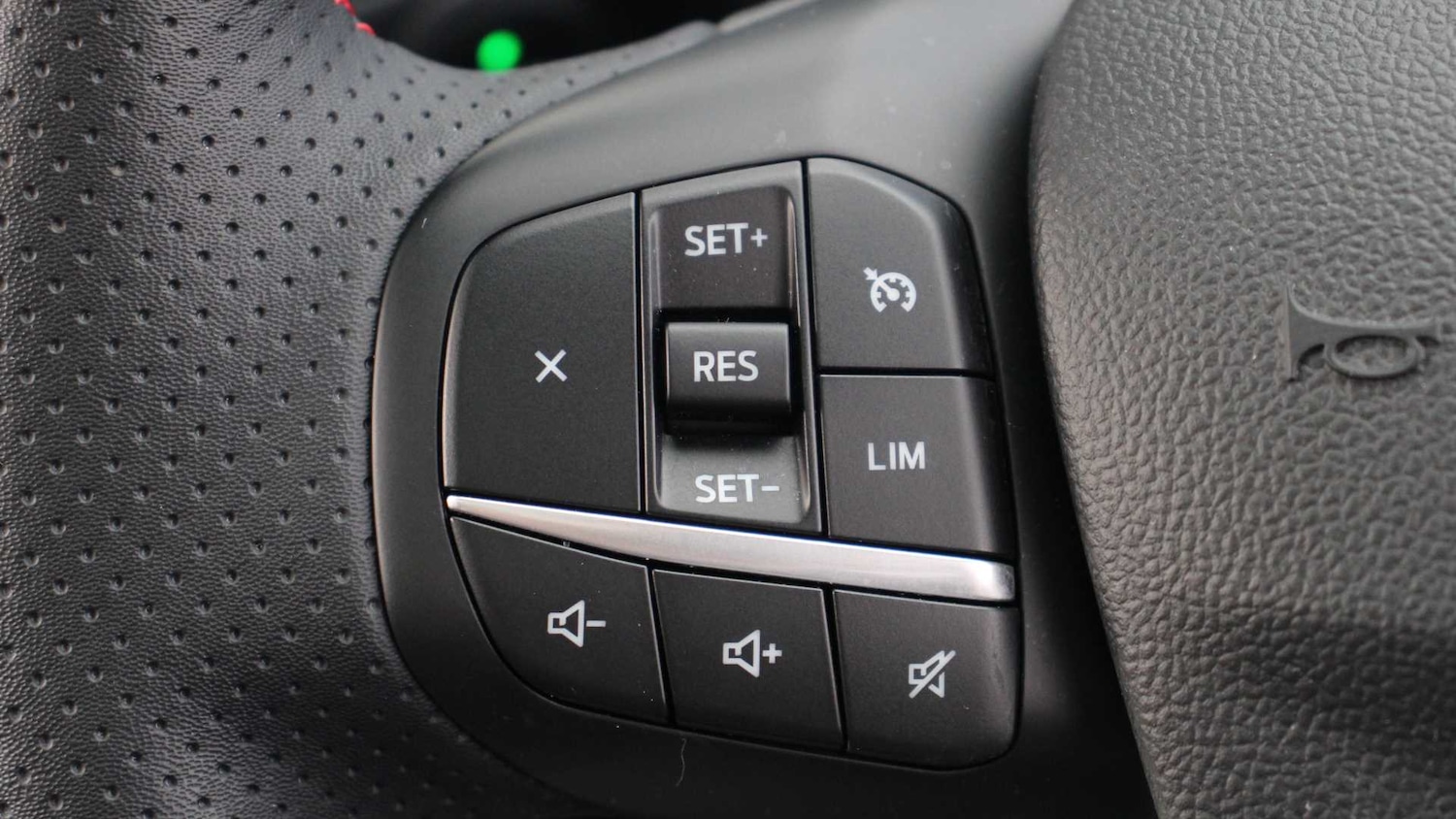 Used Ford Kuga 2024 for sale - 77102615: Photo 35