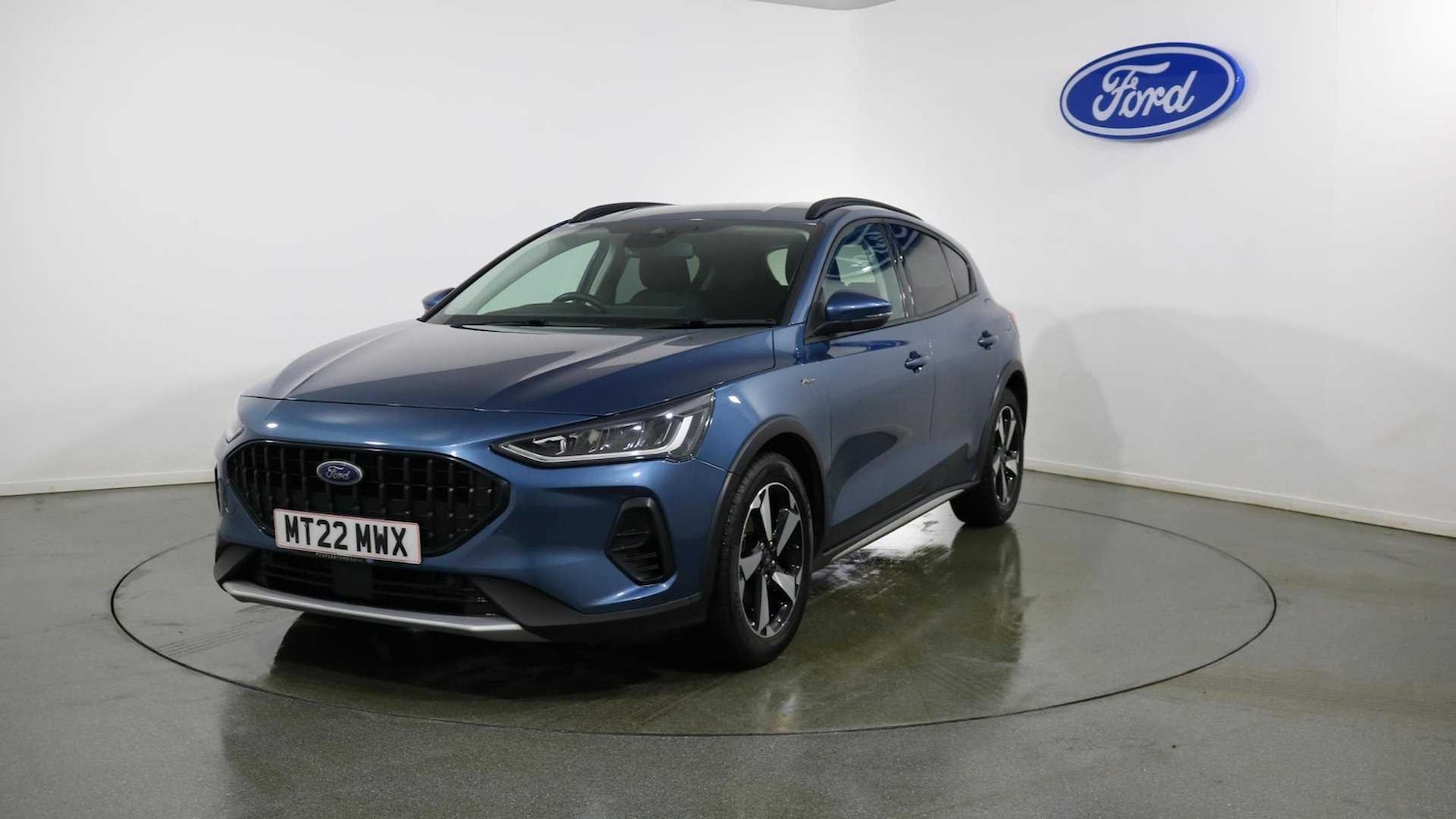 Used Ford Focus 2022 for sale - 76818180: Photo 2