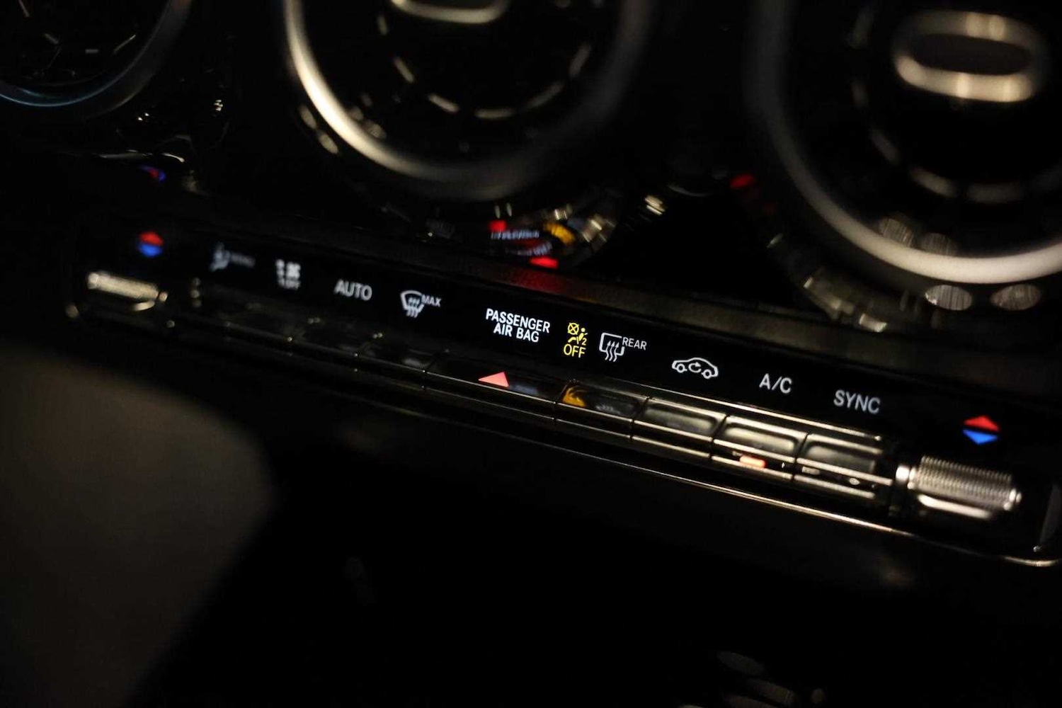 Used Mercedes-Benz GLA 2020 for sale - 76818181: Photo 25