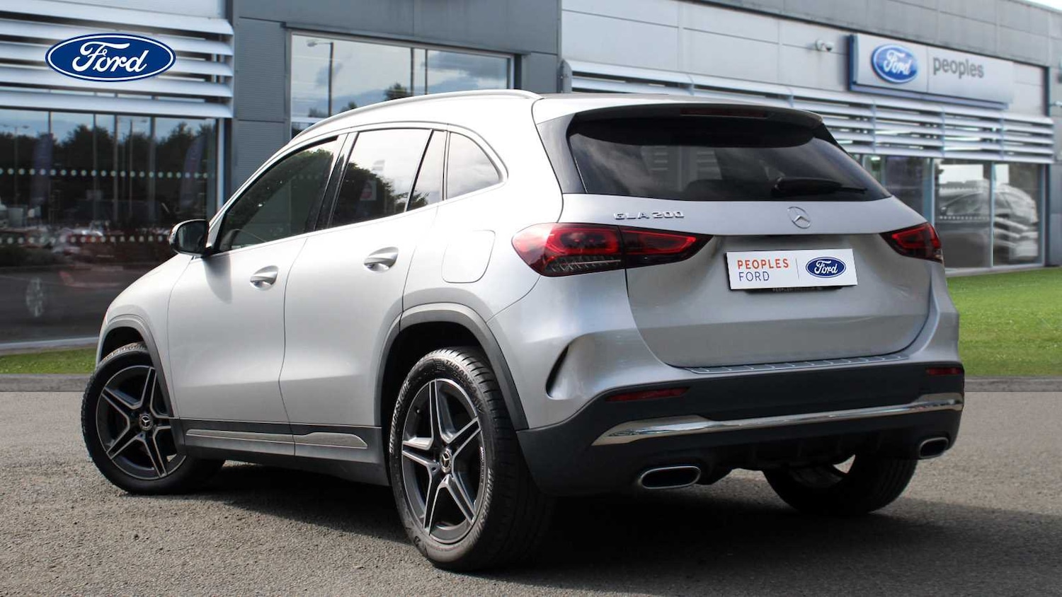Used Mercedes-Benz GLA 2020 for sale - 76818181: Photo 3