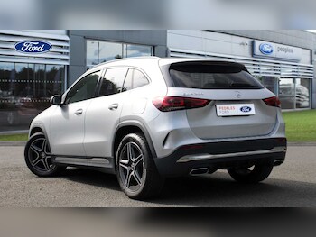 Used Mercedes-Benz GLA 2020 for sale - 76818181: Photo