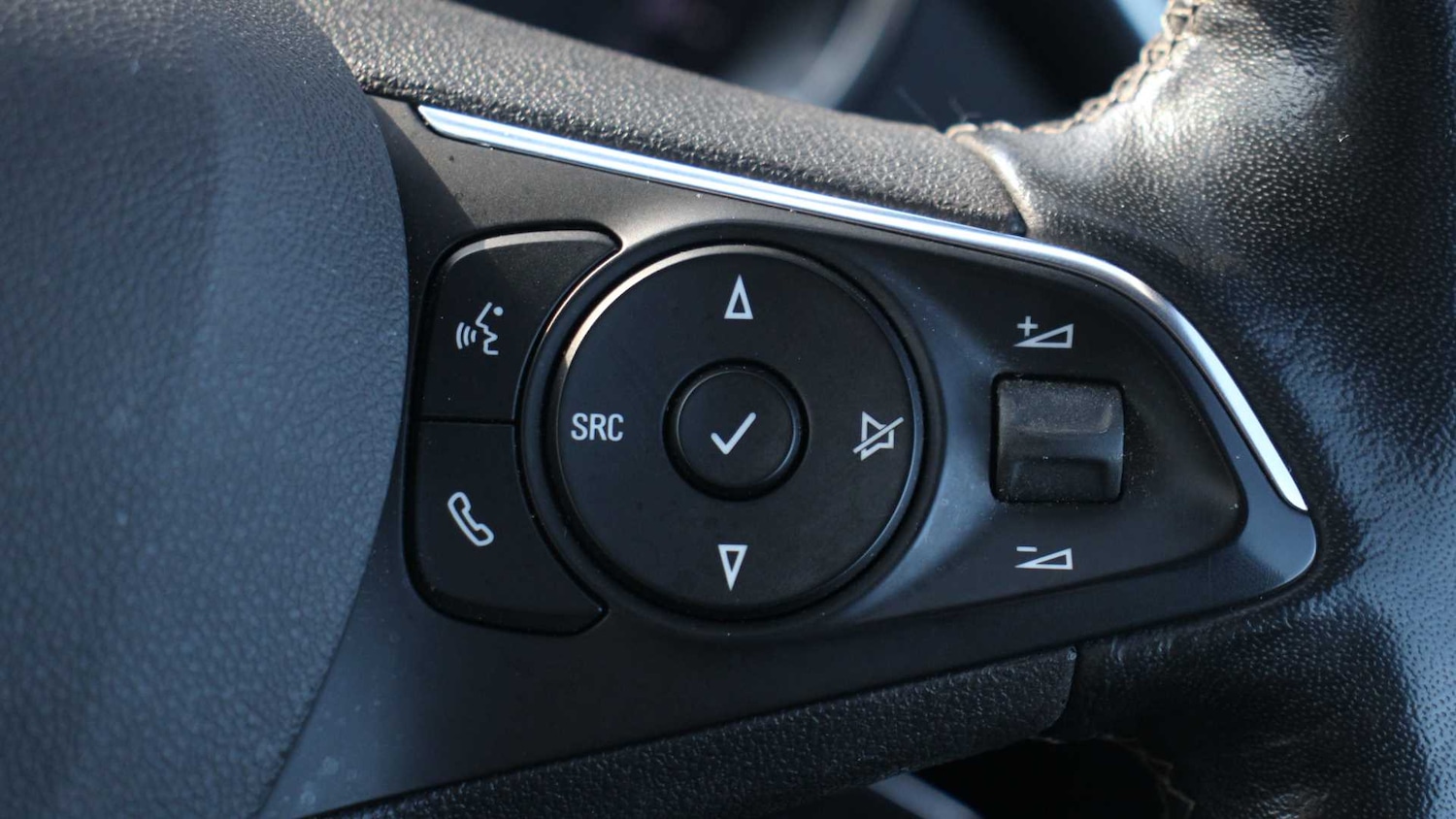 Used Vauxhall Crossland 2022 for sale - 76818164: Photo 32