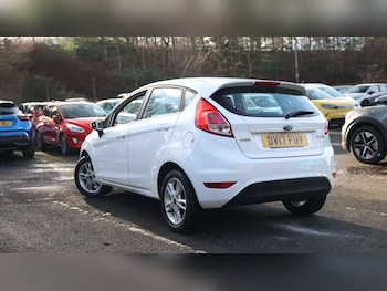 Used Ford Fiesta 2017 for sale - 77300524: Photo