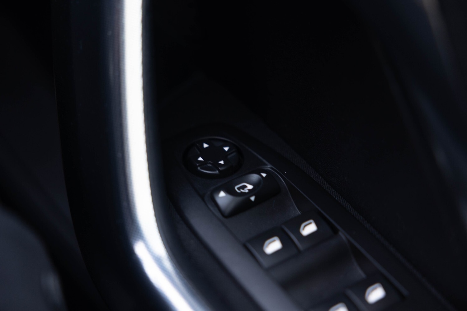 Used Peugeot 2008 2018 for sale - 78080810: Photo 37