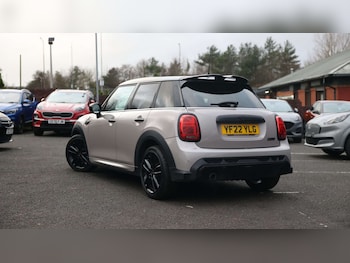 Used MINI Hatch 2022 for sale - 76818238: Photo