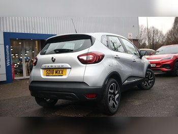 Used Renault Captur 2018 for sale - 77428190: Photo
