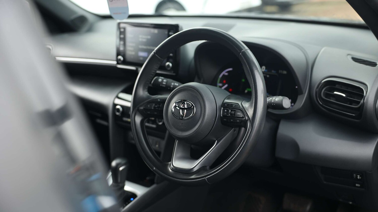 Used Toyota Yaris Cross 2023 for sale - 77648168: Photo 14
