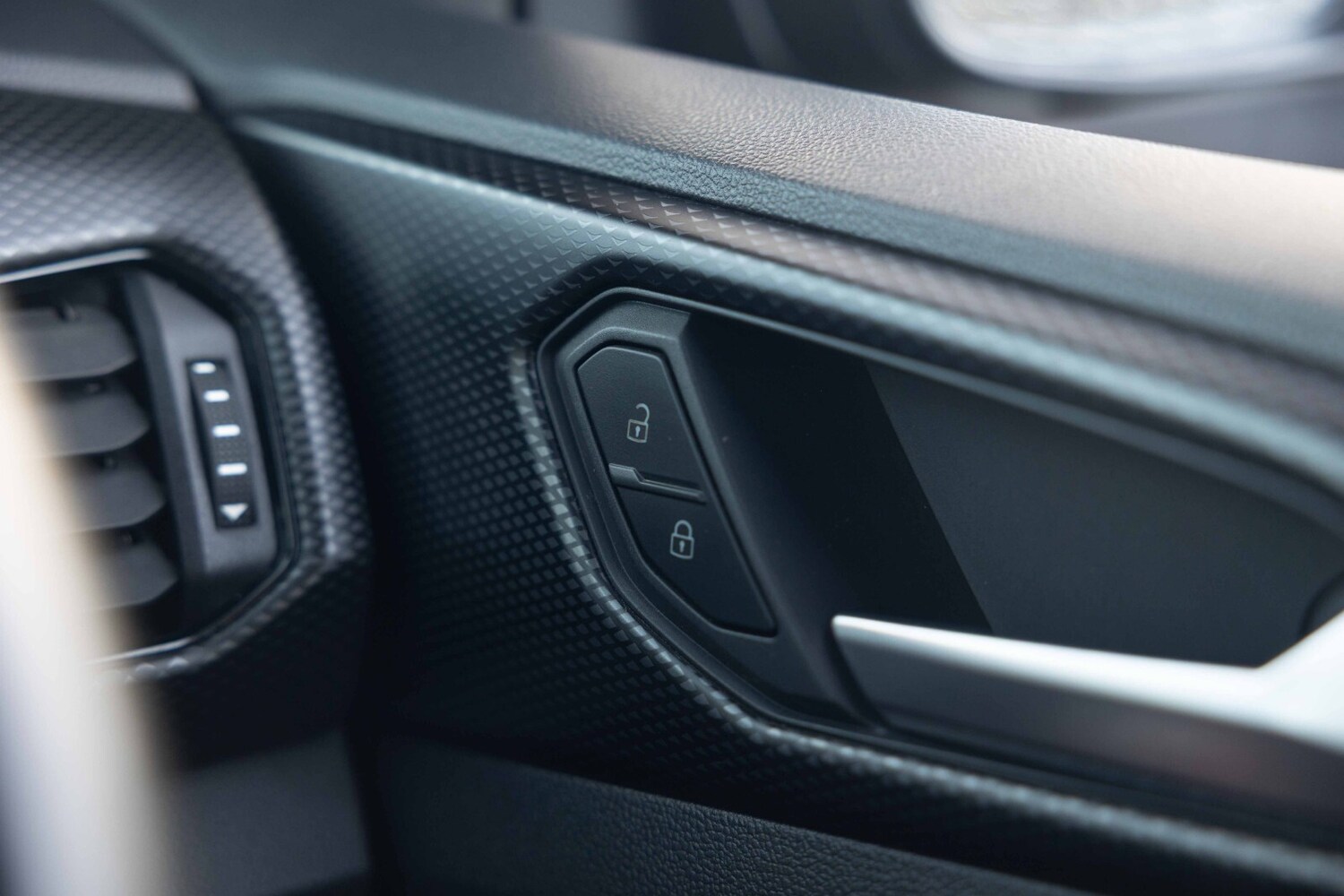 Used Volkswagen T-Cross 2022 for sale - 77648183: Photo 34