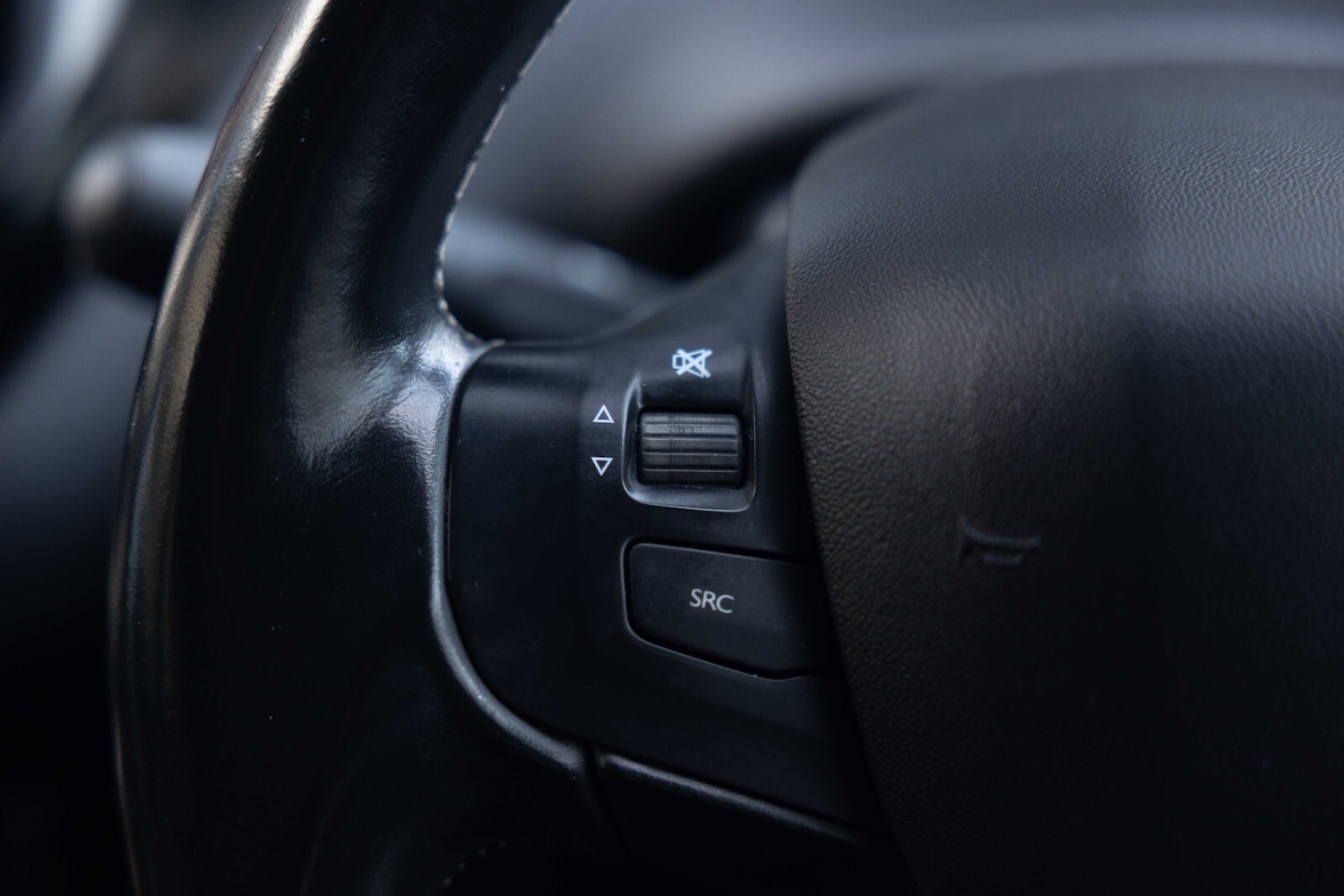 Used Peugeot 2008 2018 for sale - 78133497: Photo 34