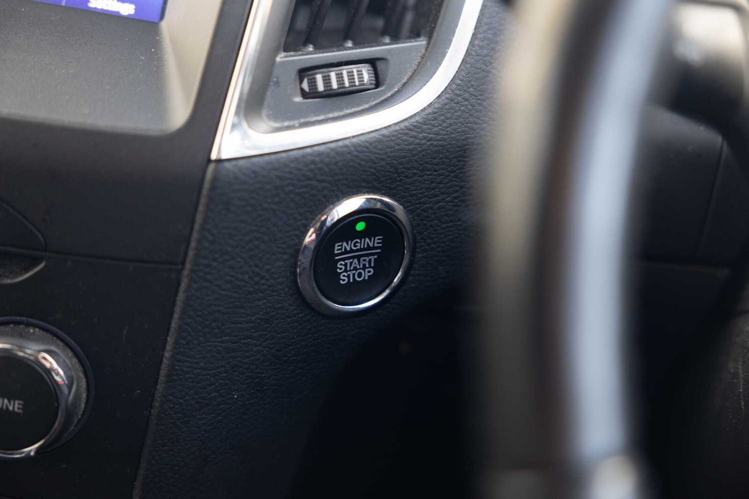 Used Ford Galaxy 2020 for sale - 77648188: Photo 32