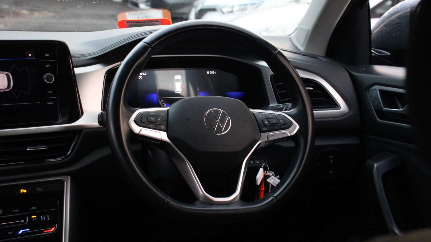 Used Volkswagen T-Roc 2022 for sale - 77360500: Photo 21