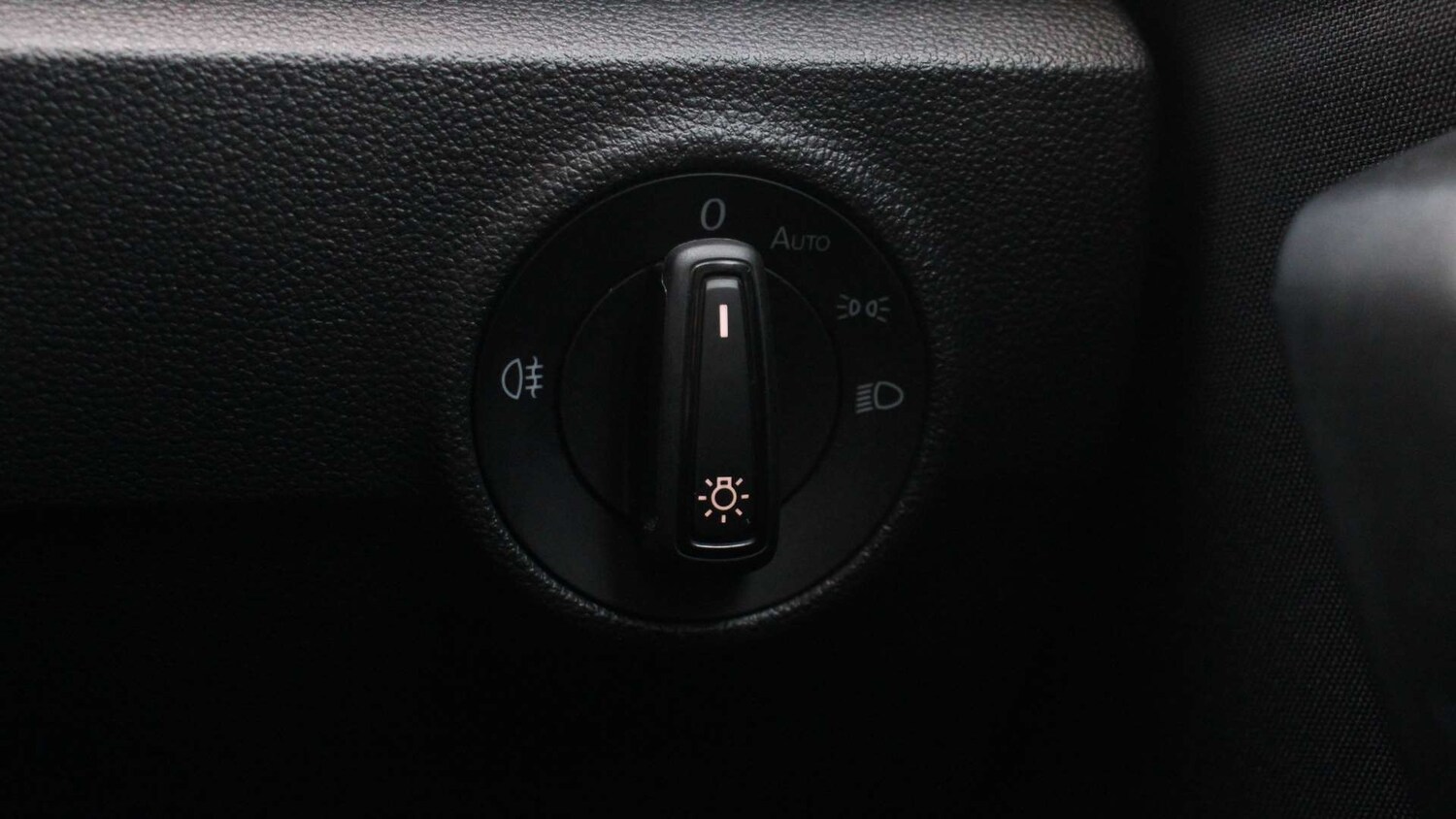 Used Volkswagen T-Roc 2022 for sale - 77360500: Photo 36