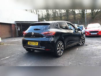 Used Renault Clio 2022 for sale - 77353737: Photo