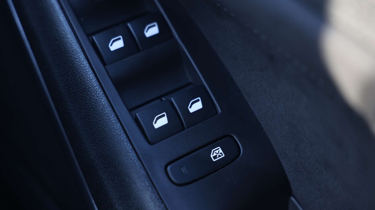 Used Vauxhall Crossland 2022 for sale - 77256410: Photo 40