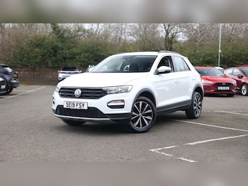 Used Volkswagen T-Roc 2019 for sale - 78055228: Photo