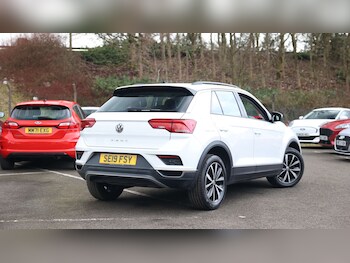 Used Volkswagen T-Roc 2019 for sale - 78055228: Photo