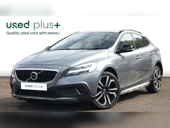 Used Volvo V40 2019 for sale - 79189275: Photo