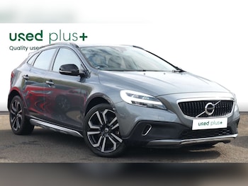 Used Volvo V40 2019 for sale - 79189275: Photo