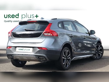 Used Volvo V40 2019 for sale - 79189275: Photo