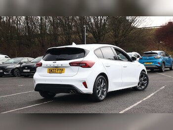 Used Ford Focus 2022 for sale - 77105952: Photo