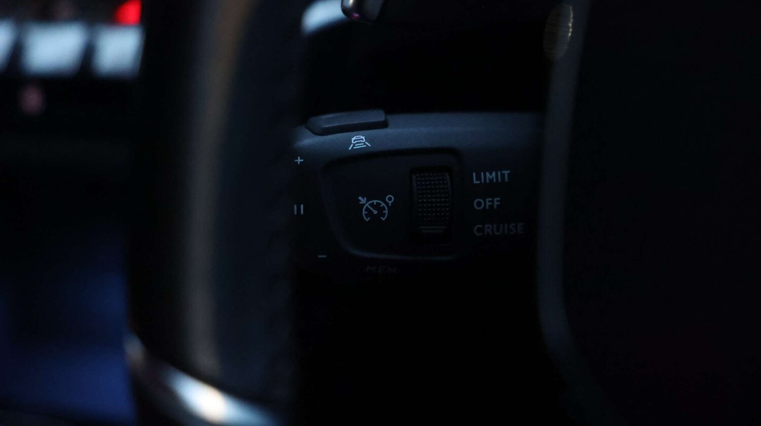 Used Peugeot 3008 2023 for sale - 77300522: Photo 35