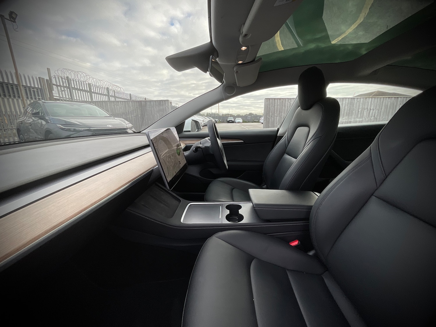 Used Tesla Model 3 2021 for sale - 76529276: Photo 18