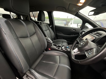 Used Nissan Leaf 2022 for sale - 77661512: Photo