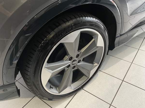 Used Audi Q4 e-tron 2024 for sale - 74530910: Photo 16