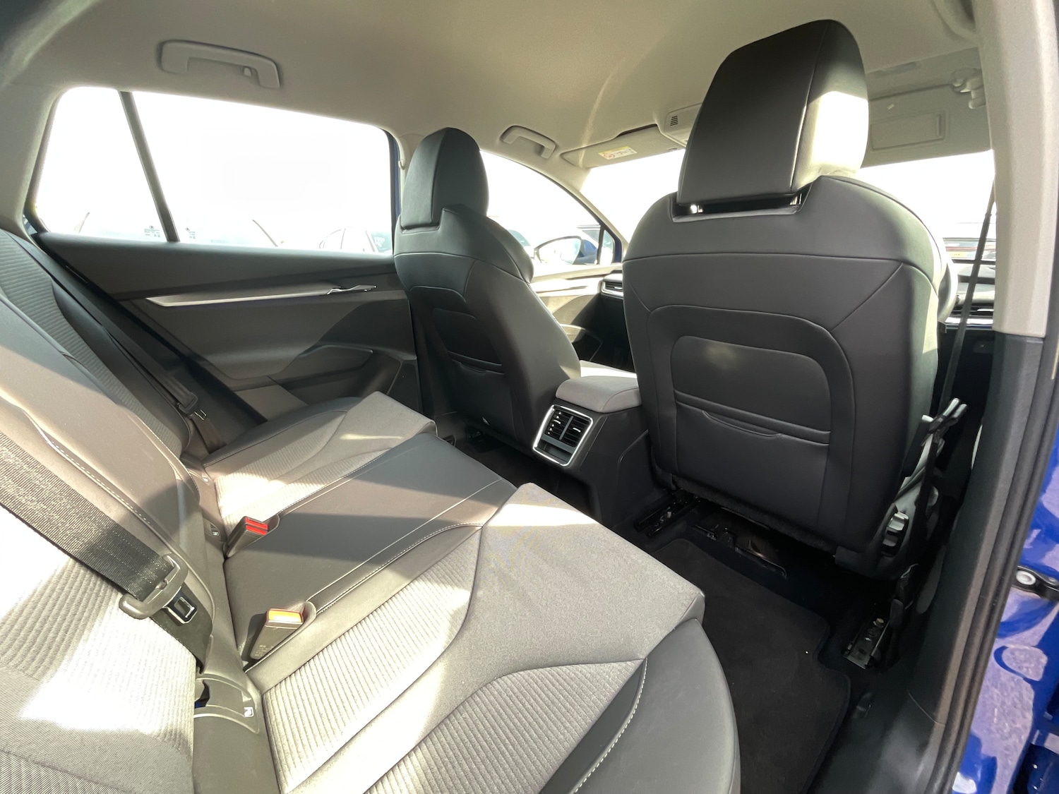 Used Skoda Enyaq 2023 for sale - 77973518: Photo 5