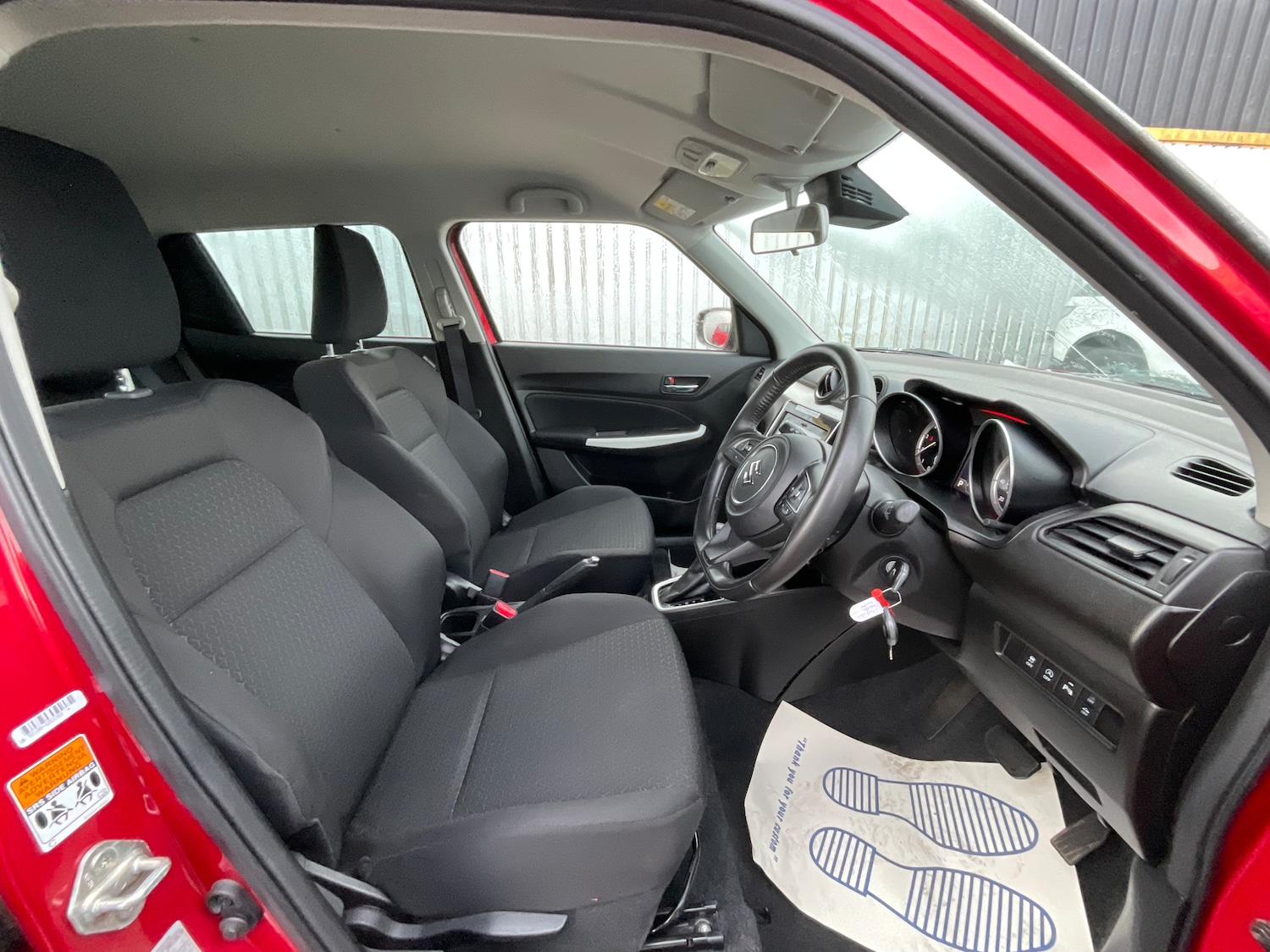 Used Suzuki Swift 2023 for sale - 76789748: Photo 9