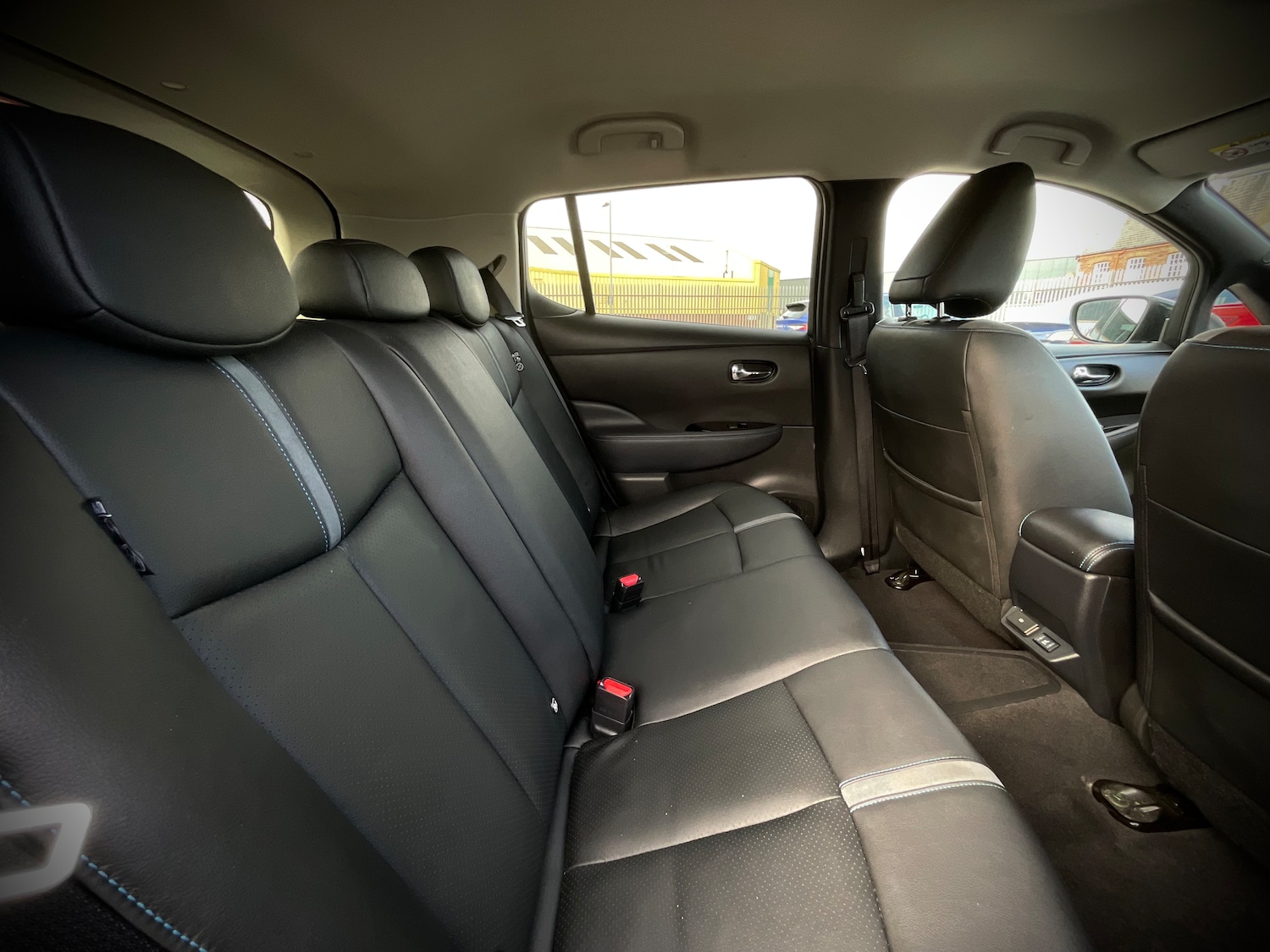 Used Nissan Leaf 2023 for sale - 76476173: Photo 12