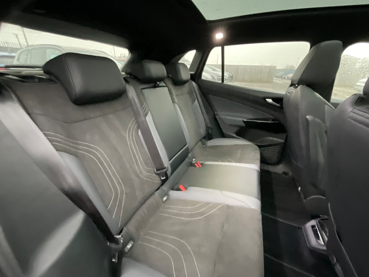 Used Volkswagen ID.4 2023 for sale - 77308814: Photo 11