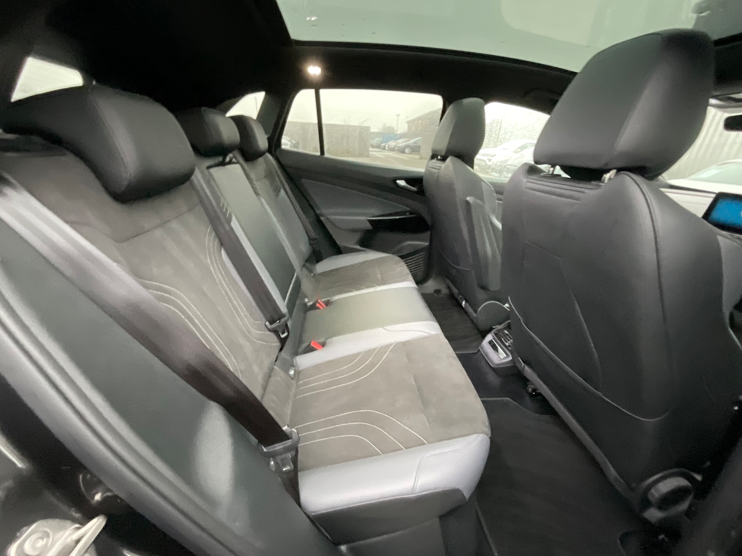 Used Volkswagen ID.4 2023 for sale - 77308814: Photo 12