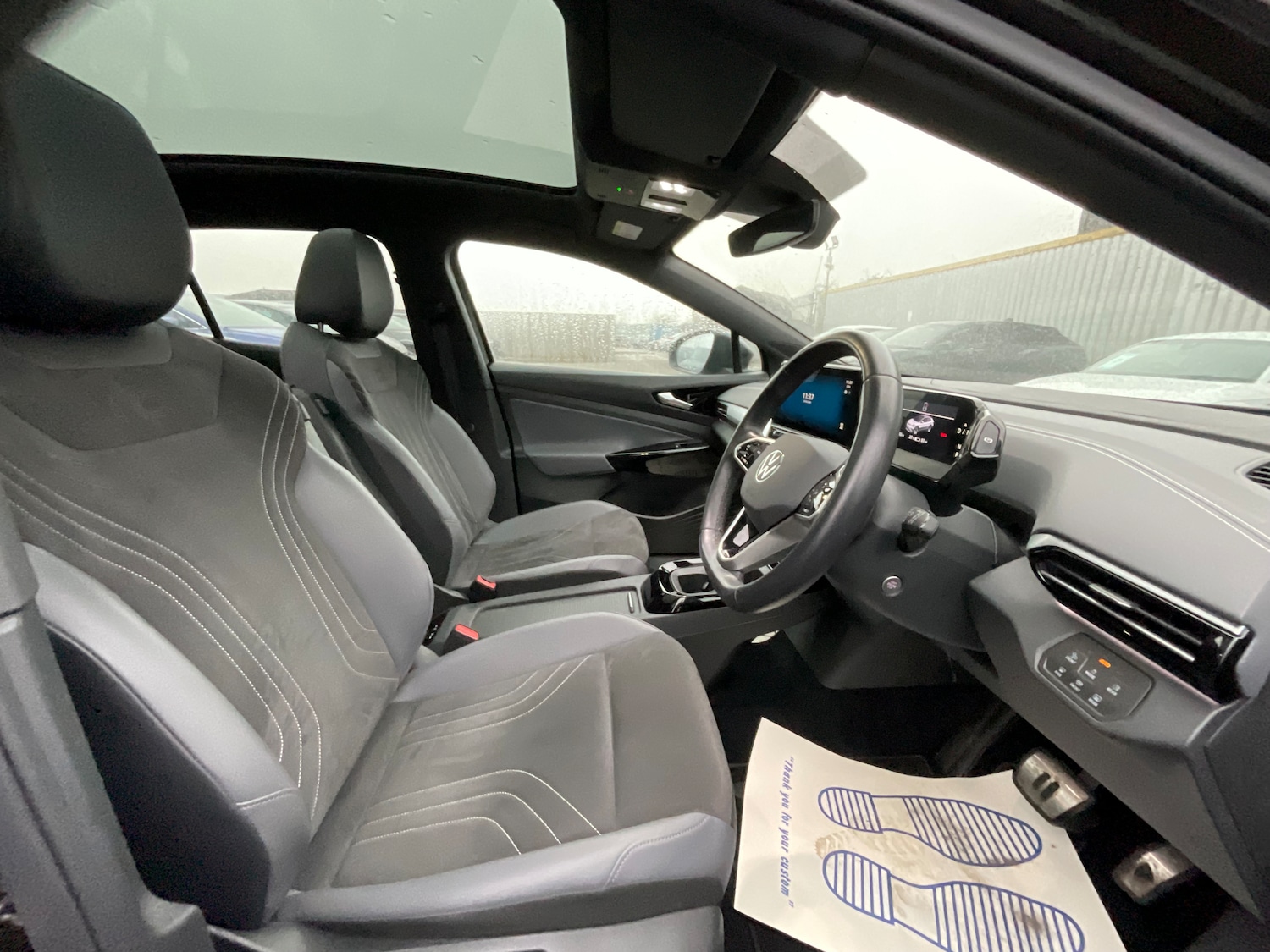 Used Volkswagen ID.4 2023 for sale - 77308814: Photo 9