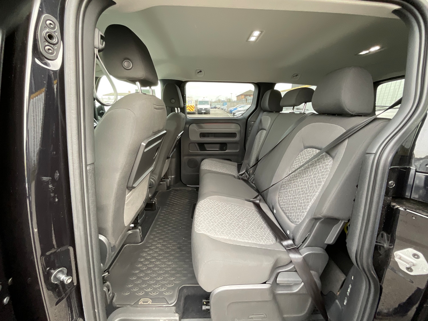 Used Volkswagen ID.Buzz 2023 for sale - 78097876: Photo 15