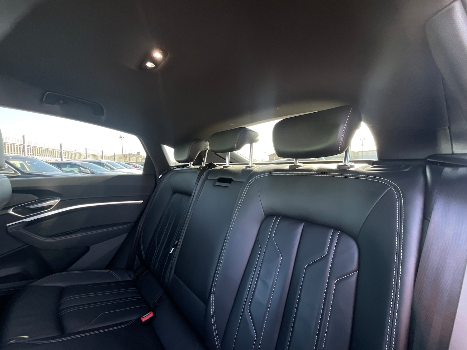 Used Audi e-tron 2023 for sale - 77458931: Photo 14