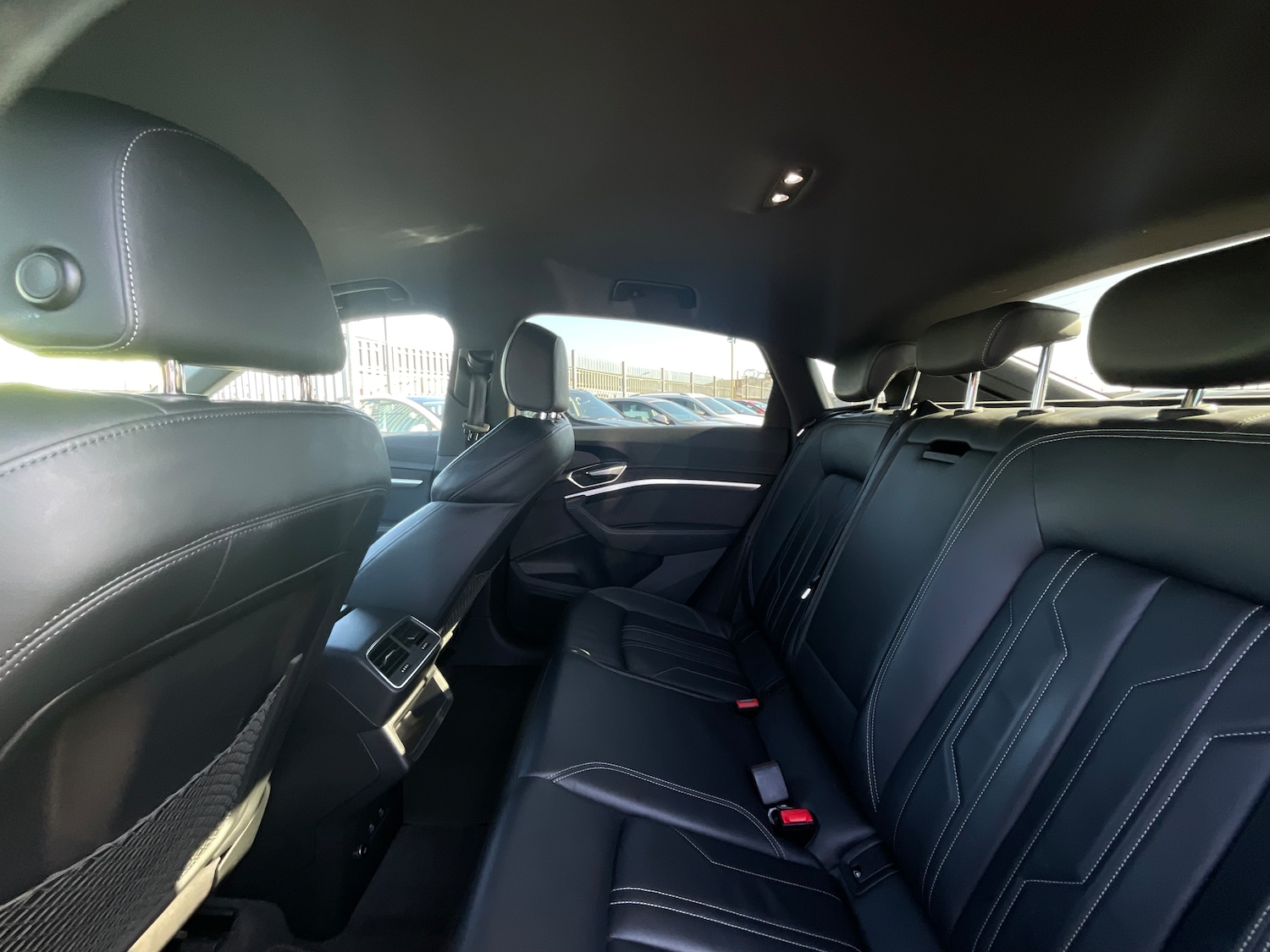 Used Audi e-tron 2023 for sale - 77458931: Photo 15