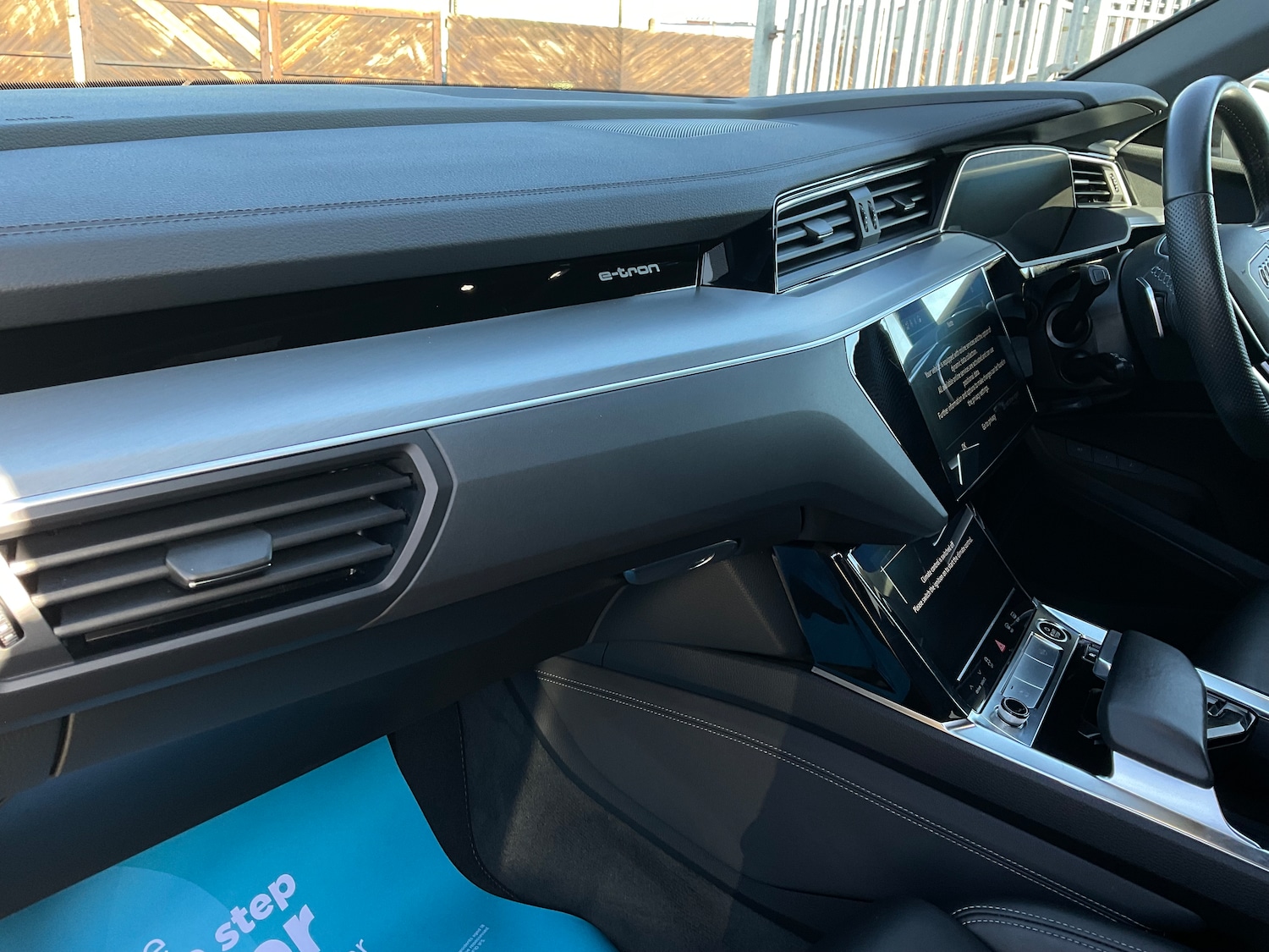 Used Audi e-tron 2023 for sale - 77458931: Photo 19