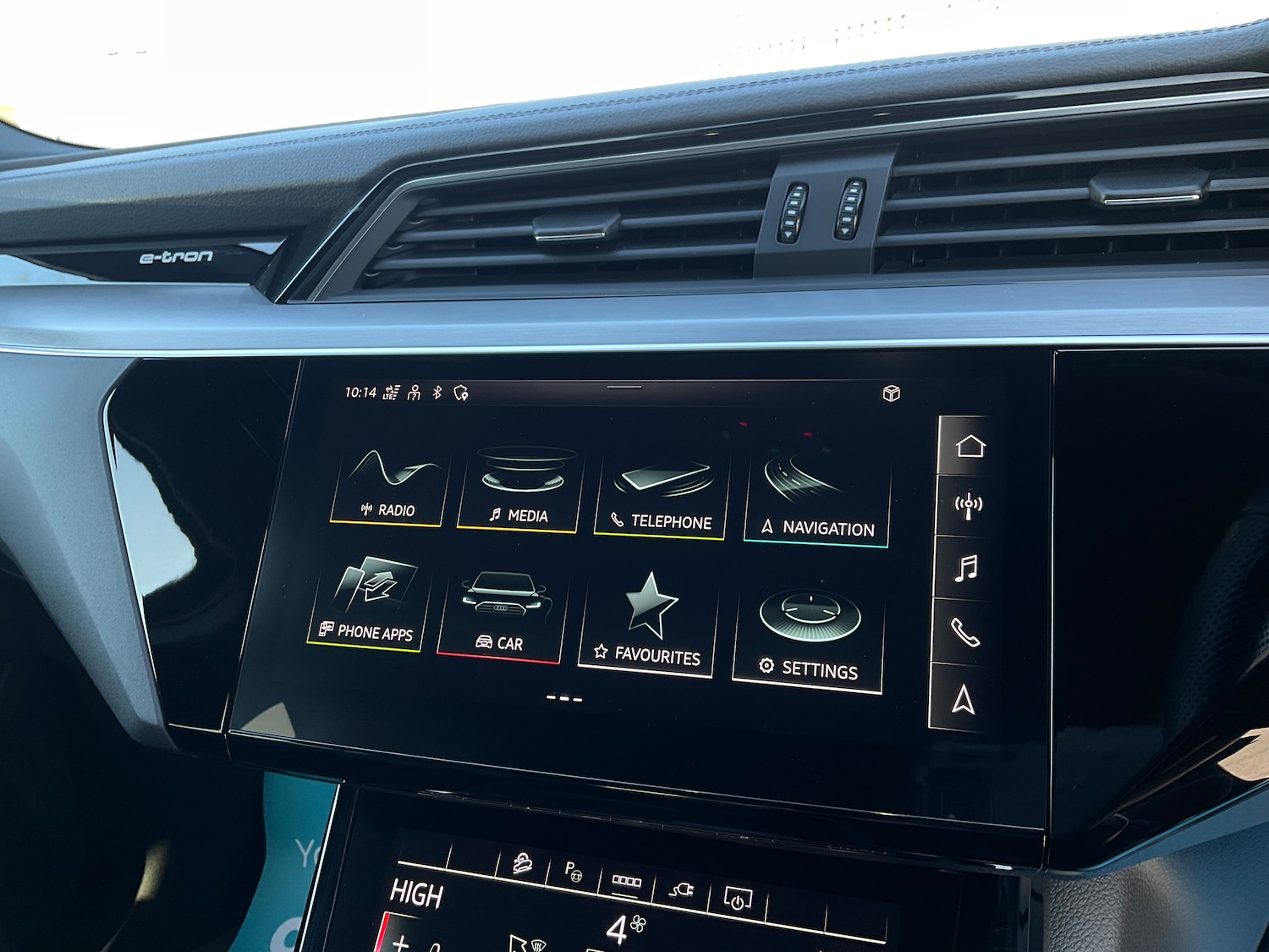 Used Audi e-tron 2023 for sale - 77458931: Photo 40